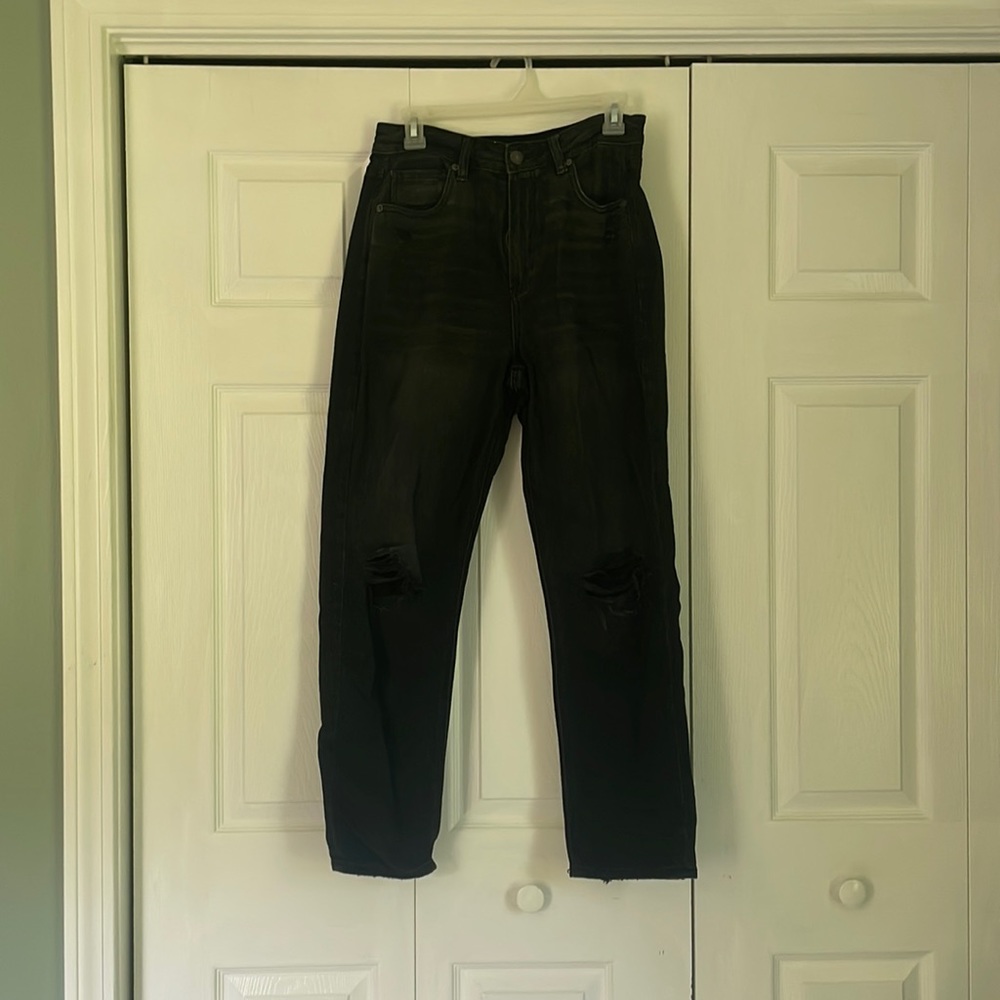American Eagle Mom Straight Jeans